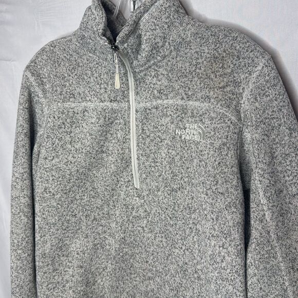 The North Face Gray Men's Tsillan Grey Sweatshirt. Size Medium. - Picture 2 of 9
